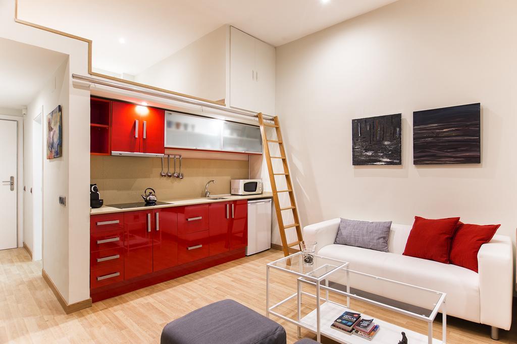 Art House Fira Apartments Барселона Екстериор снимка