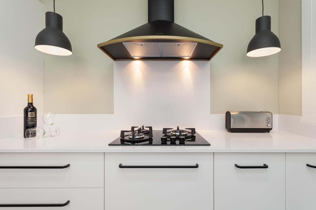 Art House Fira Apartments Барселона Екстериор снимка