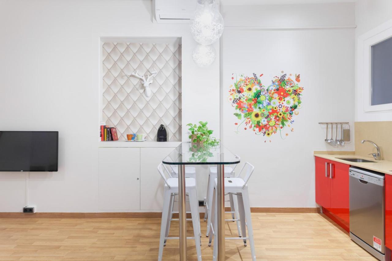 Art House Fira Apartments Барселона Екстериор снимка